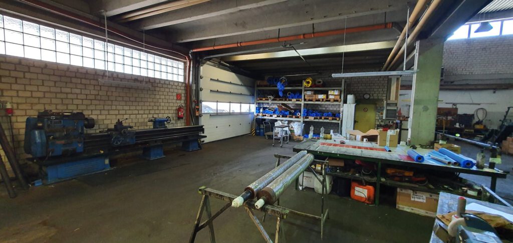 Produktionshalle von STA-Simon in Mannheim-Käfertal
